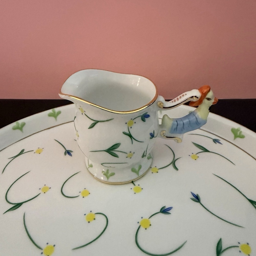 Royal Danube Peter Rabbit Tea Set Elegant Hand Painted Gilt Floral Child's Size - Picture 8 of 12